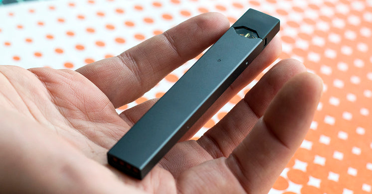JUUL starter kit